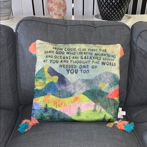 🆕 Natural life Colorful Decorative Pillow with Quote